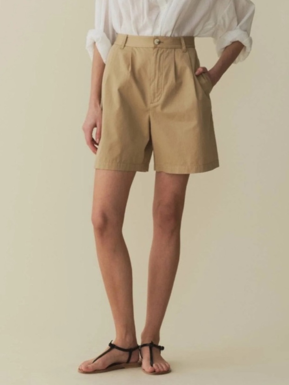 Doen Danette High-Waist Pleated Shorts